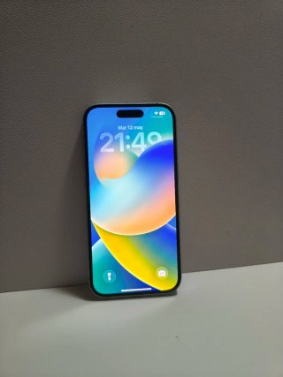 iPhone 15 Apple