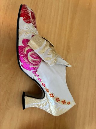 Zapatos fallera blancos oro y rojo T.38