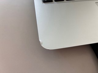 MacBook Air 2014 11’ (1,08Kg)
