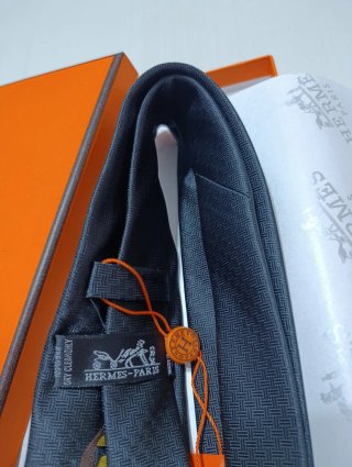 Cravatta Hermès Cavallo Marrone Nero