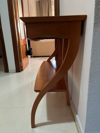 Mueble de entrada de madera de cerezo