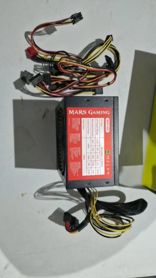 Fuente de alimentación PC y cables