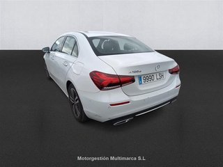 MERCEDES A-CLASS Sedán A 180 d