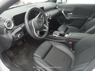 MERCEDES A-CLASS Sedán A 180 d