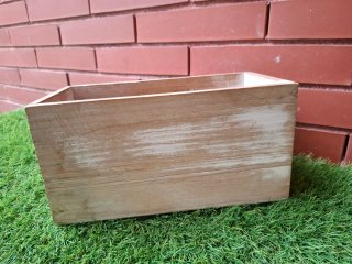 Caja de madera con lámina de pizarra