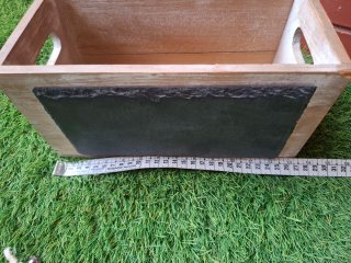 Caja de madera con lámina de pizarra