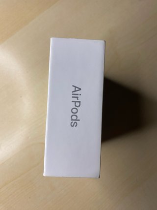 Apple AirPods 4