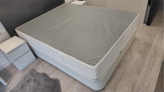 Letto a scomparsa in legno con materasso