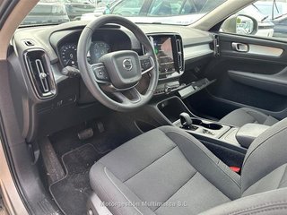 VOLVO XC40 2.0 B3 G Momentum Pro Auto