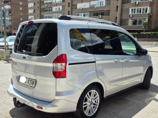 Transit Courier 2019