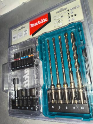 Juego de brocas y puntas Makita 18 piezas