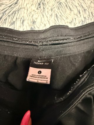 Pantalón deportivo Nike negro