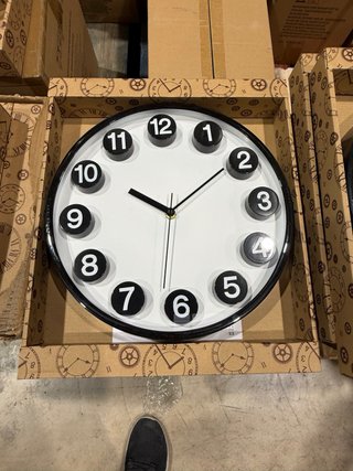 Reloj de Pared Dorado y Plateado