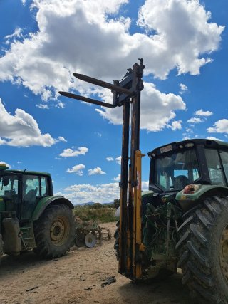 Transpaleta elevadora para tractor