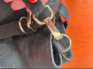 Bolso Bimba y Lola Piel Negro Asa Corta y Hombro