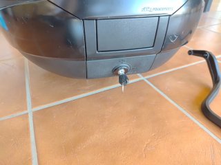 Baúl Trasero KTM Top Case junto soporte