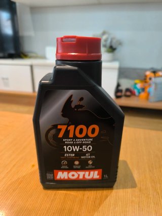 Aceite Motul 7100 10W-50 4T Ester
