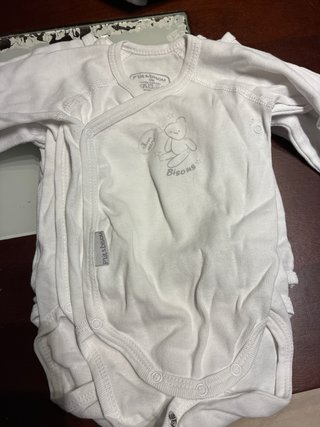 Lote Ropa Bebé 8 Bodies Manga Larga y dos baberos