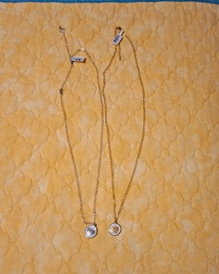 Gargantillas y Cadenas NUEVAS de bisutería.