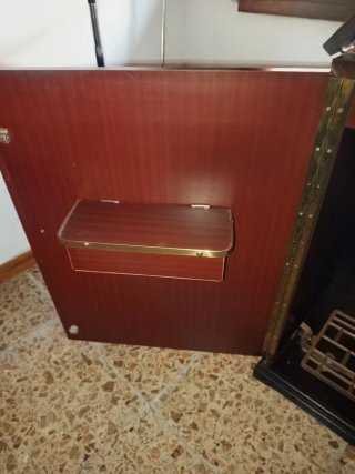 Máquina de coser Alfa con mueble