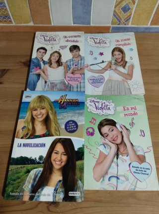 Lote libros Disney Violetta y Hannah Montana