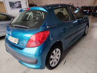 Peugeot 207 2009