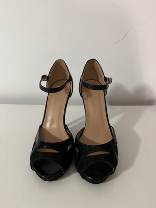 Zapatos de tacón negros