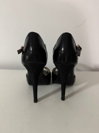 Zapatos de tacón negros