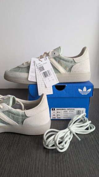 Zapatillas Adidas Handball Spezial Gris y verde