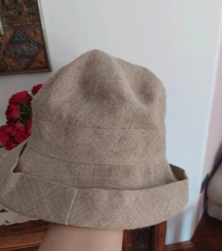 Cappello in lino cotone beige