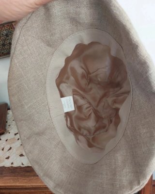 Cappello in lino cotone beige