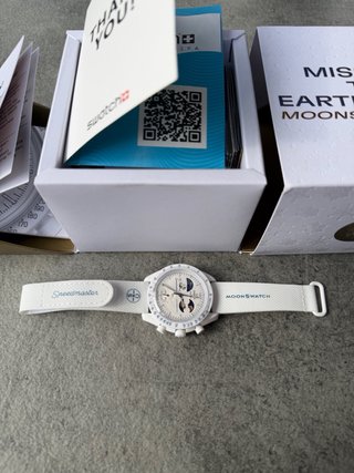 Omega x Swatch Moonshine Gold Bianco