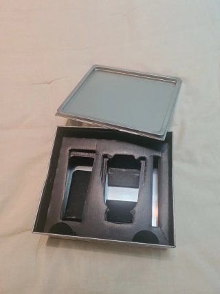 Caja Invictus Paco Rabanne Plata (vacia)