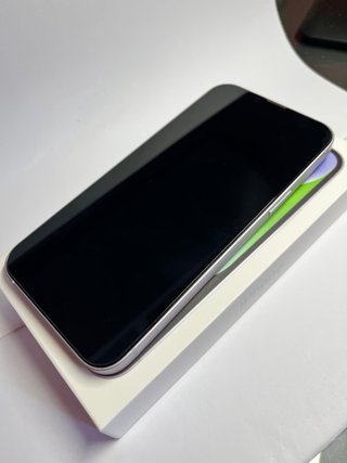 iPhone 14 Plus Morado