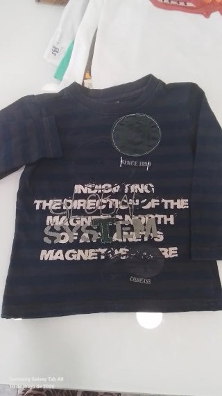 Camiseta roja niño talla 36 m