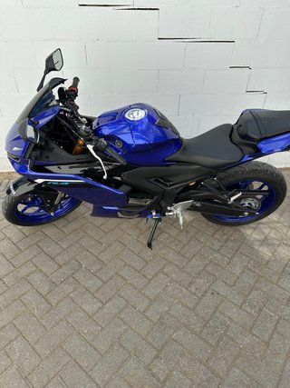 Yamaha R3 2025