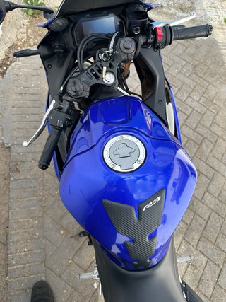 Yamaha R3 2025