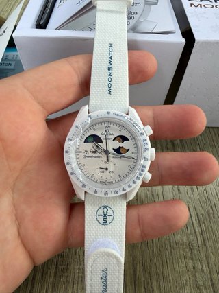 Omega x Swatch Moonshine Gold Bianco