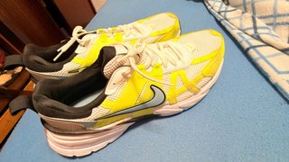 Zapatillas Nike Running Blancas y Amarillas