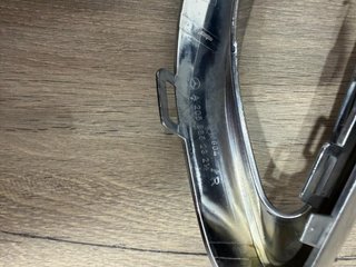 Embellecedor Delantero Original Mercedes Benz