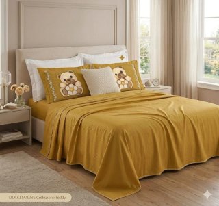 Lenzuola nuove in tessuto rosa o beige