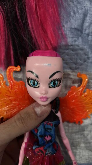 Muñeca Monster High Inner Monster Fangtastic Love