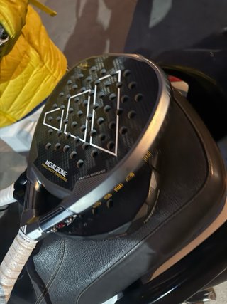 Pala Padel Adidas Metalbone Edición Limitada
