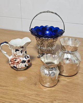 Lote Cesto Plata, Jarra Porcelana y Más