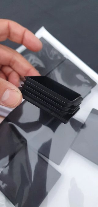 10 Tapones de plástico negros