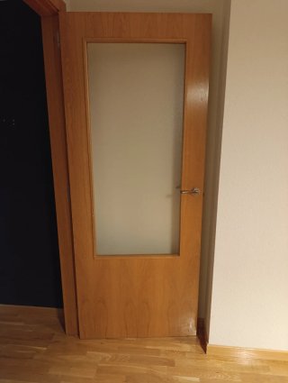 Puerta de madera interior