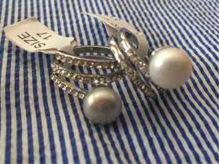 Dos Anillos plateados con perlas