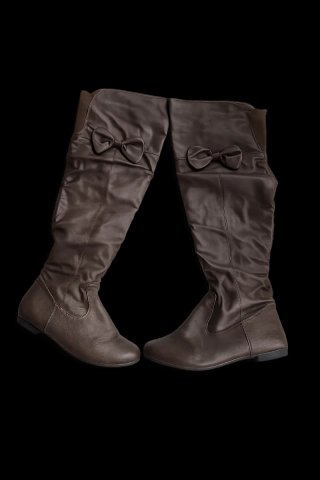 Botas altas marrones con lazo