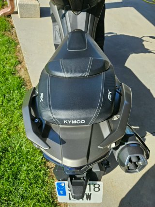 Maxi Scooter kymco ak 550