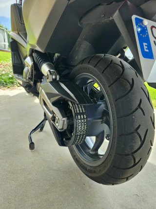 Maxi Scooter kymco ak 550